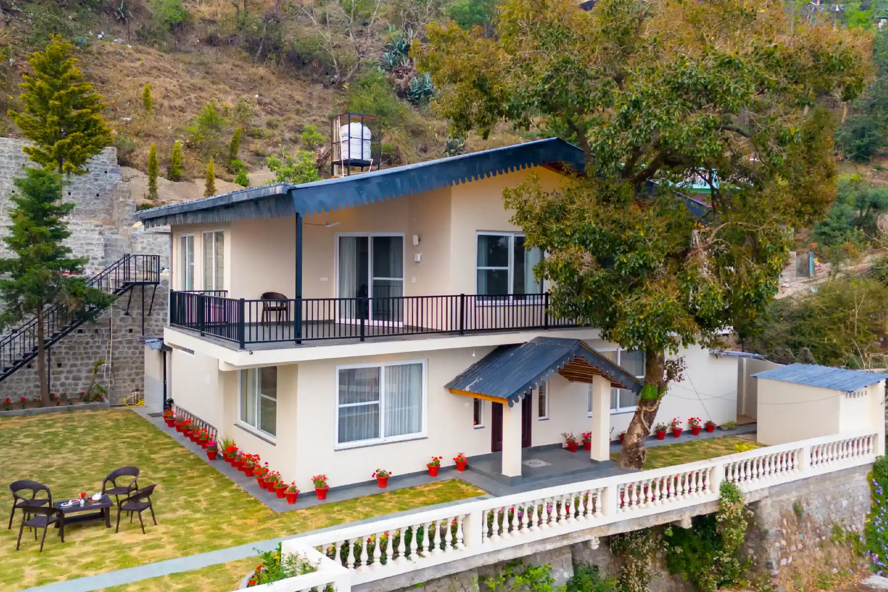 Twin Chalets | 4-BHK property image